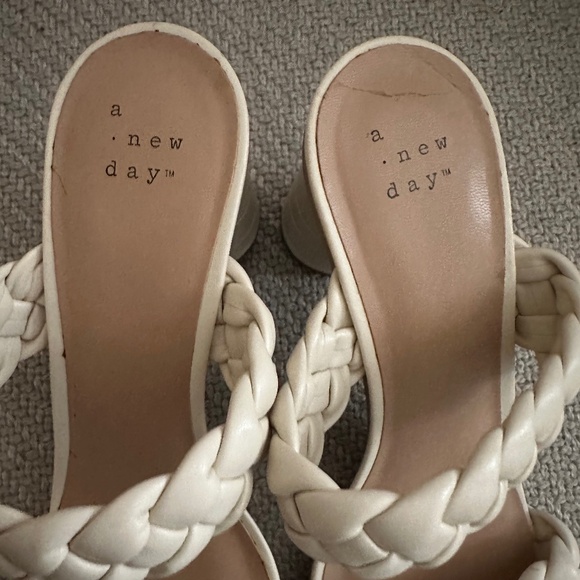 A New Day ~ Basil Heels 8.5 - Picture 2 of 4